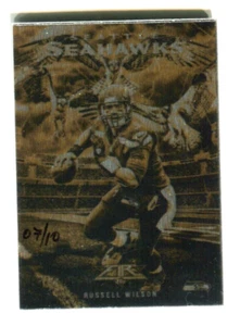 2015 Topps Fire Into the Wild Russell Wilson Metal Card Gold 7/10 A45 178 - Picture 1 of 2
