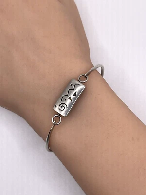 BOMA 925 Sterling 6.5" Hinged Bangle Reversible Geometric, Onyx Bracelet 9 grams - Image 1 of 4