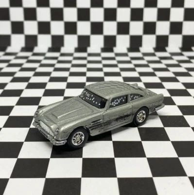 *SUELTO* Hot Wheels 2021 réplica entretenimiento 007 1963 Aston Martin DB5 1/64 Foto 1 de 4