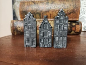 Set of 3 Wetting Gedeponeerd Pewter Miniature Houses - Picture 1 of 7