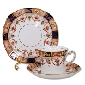 Colclough Imari 6699 Trio Teacup/Saucers/ Side Plate C 1939-45 Vintage - Picture 1 of 3