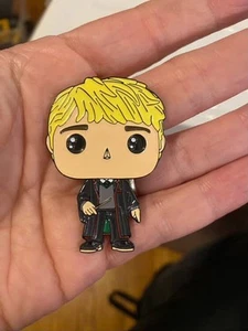 Pin Esmalte Broadway Goes Pop Escorpio Malfoy Niño Maldito - Imagen 1 de 1