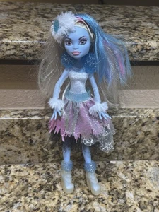 Muñeca Monster High Ghouls Rule Abbey Bominable - Imagen 1 de 2