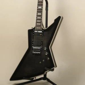 Hot Sell Black Finished Electric Guitar Mahogany Body Neck Joint Customization - Bild 1 von 12