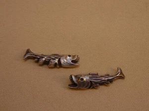Set of 2 Menuki Japanese Sword Accessory Fish Engraved Brass from Japan - Picture 1 of 4
