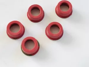 5x Stützgummis Seals for BMW 525D 530D 535D 5er E60 E61 X3 X5 11612246949 - Picture 1 of 3