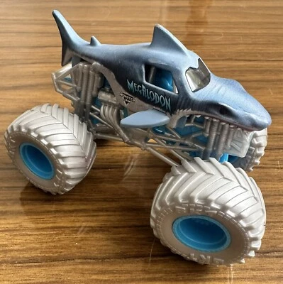 Hot Wheels Monster Jam MEGALODON 1:64 2020 Foto 1 de 4