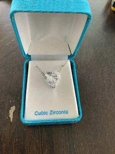 Necklace Cubic Zirconia Heart Stone Fashion Jewelry- NEW - Picture 1 of 3