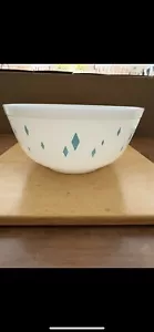 Rare Unmarked Pyrex Dainty Maid Pattern Teal Diamond Bowl - Picture 1 of 3