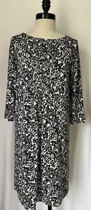 Vestido elástico J. Jill Wearever Collection Petites estampado negro rayón para mujer PS - Imagen 1 de 7