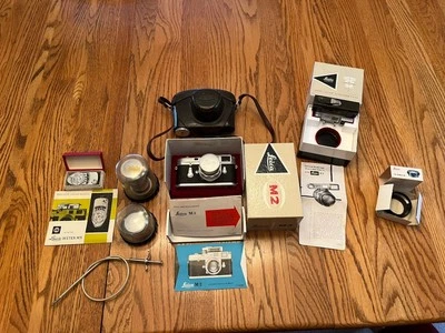 Очень чистая камера Leica Leitz M2 с дополнениями, включая объективы - Изображение 1 из 4