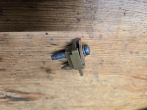 Toyota Supra MK3 1986.5-92 mango de agarre montaje en pilar A con tornillo de montaje - Imagen 1 de 1