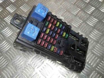 Scatola fusibili HYUNDAI TRAJET FO 954003A200 2.00 Diesel 83kw 2006 25454044 - Immagine 1 di 3