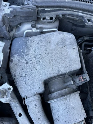 Used Air Cleaner Assembly fits: 2017 Chevrolet Cruze VIN B 4th digit New Style G — 第 1/4 张图片