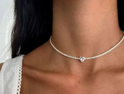 Collar gargantilla mujer diamante simulado corte corazón y redondo enchapado en oro blanco de 14K Foto 1 de 4