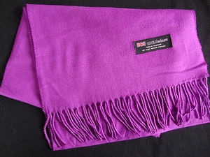 100% Cashmere Winter Scarf Scarve Scotland Warm Solid Purple Wrap Shawl Neck NEW - Picture 1 of 2