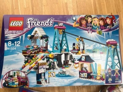 LEGO Friends Estación de Nieve Telesquí 41324 Juguete Kit de Construcción 585 piezas Foto 1 de 4