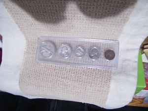 1942 5-Coin Year Set 3 are Silver auccoa96 - Picture 1 of 6