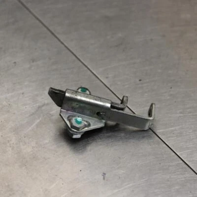 15 16 17 YAMAHA FZ07 FZ 07 FZ-07 Rear Passenger Seat Latch - Image 1 of 4