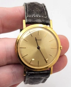 Raro orologio vintage Piaget oro giallo massiccio 18k carica manuale cassa sottile 32mm funzionante - Foto 1 di 14