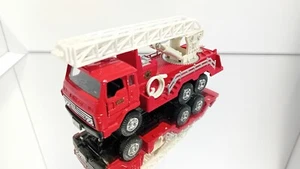 Diapet Yonezawa 1:55 Isuzu Ladder Fire Engine Made in Japan Near Mint - Imagen 1 de 13