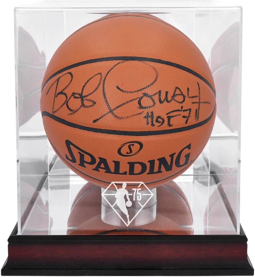 Ins de baloncesto Spalding firmado por Bob Cousy Celtics y vitrina de 75 aniversario Foto 1 de 1