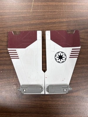LOTE DE PIEZAS ALA IZQUIERDA Y DERECHA STAR WARS HASBRO CLONE V-19 TORRENT STARFIGHTER A11 #4 Foto 1 de 2