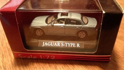 Jaguar Road Signature S-Type R azul 1:72 #A6 Foto 1 de 4