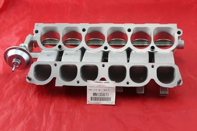 Tanque de sobretensión de admisión de aire del motor genuino MITSUBISHI MONTERO V77W 03-06 MN135871 OEM Foto 1 de 3