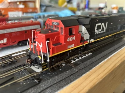 HO ATHEARN 94152 SD45T-2 CANADIAN NATIONAL DMIR # 404 DCC QUICK PLUG EQUIPPED - Image 1 of 4
