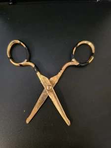 Tijeras pequeñas vintage hechas en Alemania tono dorado 3,75" - Imagen 1 de 5