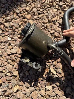 Nissan S13 240sx 1989-1993 tanque de depósito de dirección asistida con líneas duras OEM Foto 1 de 4