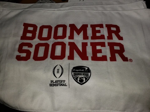ORANGE BOWL-12/29/2018 - OKLAHOMA SOONERS RALLY TOWEL -"BOOMER SOONER" Cover