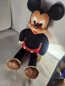 VINTAGE WALT DISNEY MARCHING MICKEY MOUSE 18" PRODUCTIONS HASBRO 1975 DOLL TOY - Picture 1 of 6