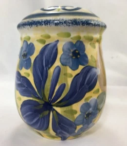 CERTIFIED INT CORP LESAL STUDIO BOUQUET SHAKER 4 3/8" 5 HOLES BLUE SCROLLS - Picture 1 of 6