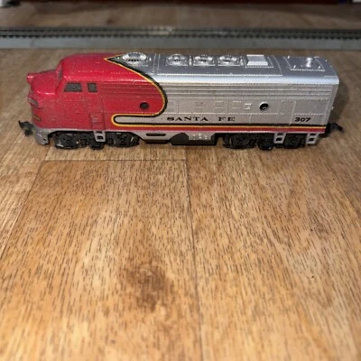 Bachmann Santa Fe Diesel Engine # 307 Run - Image 1 of 4