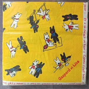 *RARE* Paper Napkins Gaspard et Lisa walk in PARIS yellow 20-count 33cm Lunch - Picture 1 of 3