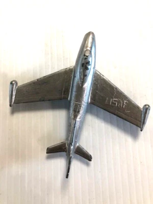 Avión de juguete vintage Midgetoy fundido a presión de la USAF 3-3/4" Foto 1 de 3