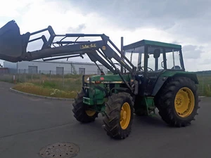 Schlepper Traktor John Deere 2140 mit Frontlader - Bild 1 von 6