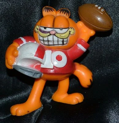 2.5" Garfield Football Player Foot Ball American Action Figures Figurines Toys - Image 1 of 2