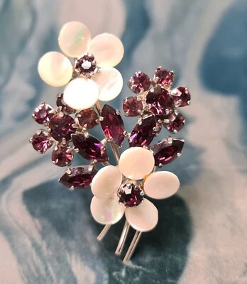 Broche Flor MOP Flor Y Estrás Morado Foto 1 de 4