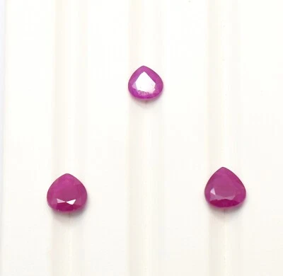 Conjunto de joyas de rubí rosa natural en forma de corazón con forma de corazón Foto 1 de 4