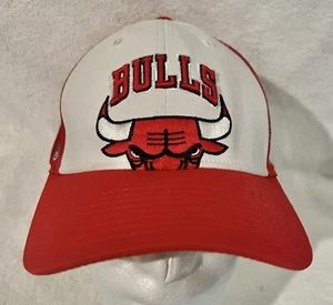 NBA Chicago Bulls Official Team Headwear Reebok OSFA Hat Cap - Picture 1 of 7