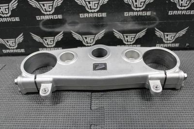 10-13 HONDA CRF250R CRF450R HORQUILLA OEM TRIPLE BARRA ÁRBOL SUPERIOR ABRAZADERA 53300-MEN-A30 Foto 1 de 4