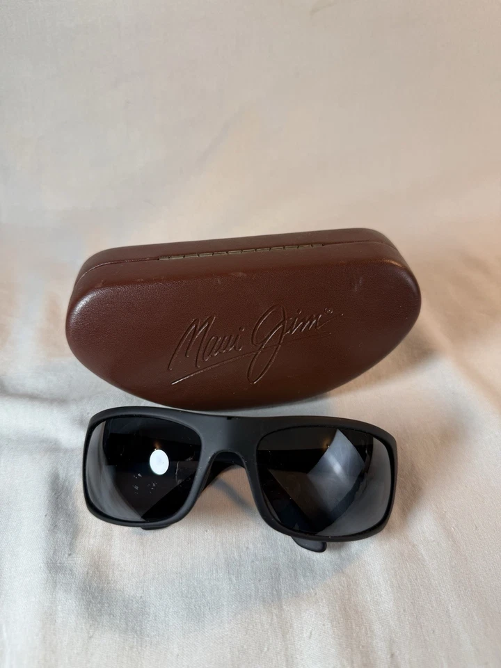 Gafas de sol polarizadas Maui Jim Peahi HECHAS EN ITALIA RASGUÑOS EN LENTE DERECHA ZZ Foto 1 de 4