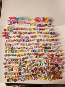 Lot Of 340 Shopkins Happy Places Collectible Figures Loose Food Shoes Makeup Set - Picture 1 of 10