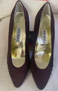 Escada NEU Vintage braune Wildleder Pumps Größe 8 1/2 B neu ohne Karton - Bild 1 von 5