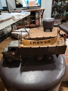 1950's Marx Lumar U.S. Army Carrier Transport with Canvas Cover Pressed Steel - Picture 1 of 11