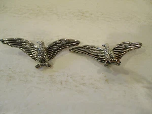 Vintage Paar silberfarbene American Eagle Broschen oder Anstecknadeln - Bild 1 von 3