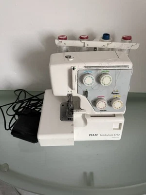 Overlock Kettelmaschine Nähmaschine Pfaff 4752 - Bild 1 von 4